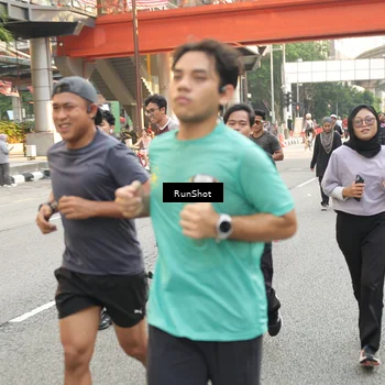 Runner Photo 4715248