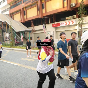 Runner Photo 4715455