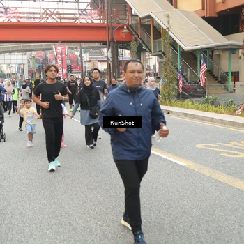 Runner Photo 4715518