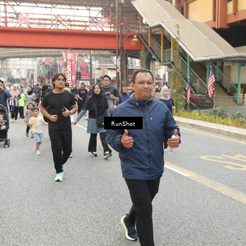 Runner Photo 4715548