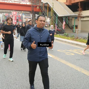Runner Photo 4715588