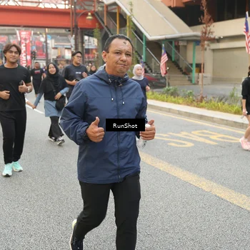 Runner Photo 4715621