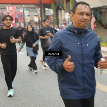 Runner Photo 4715642