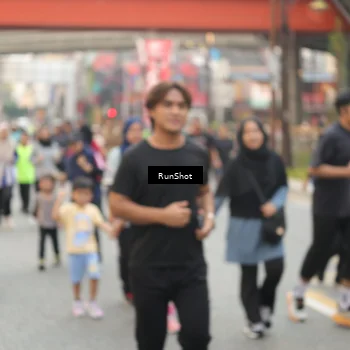 Runner Photo 4715643