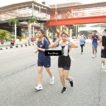 Runner Photo 4715661