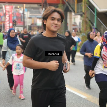 Runner Photo 4715747