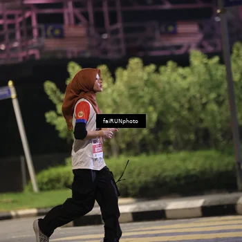 Runner Photo 4716315