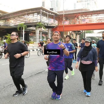 Runner Photo 4716316