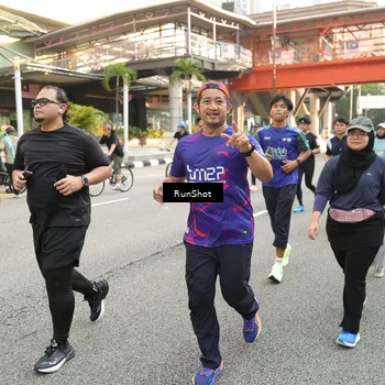 Runner Photo 4716359