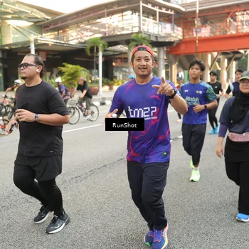 Runner Photo 4716378