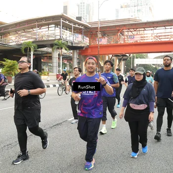 Runner Photo 4716423