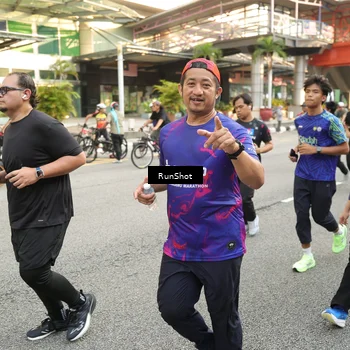 Runner Photo 4716443