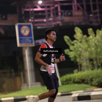 Runner Photo 4716549