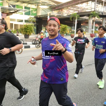 Runner Photo 4716552