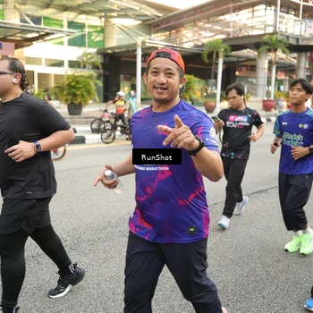 Runner Photo 4716677