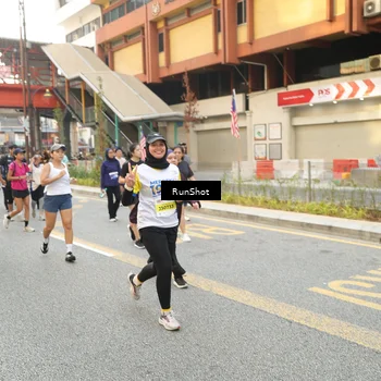Runner Photo 4716723