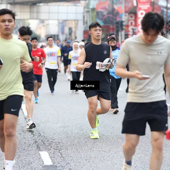 Runner Photo 4716753
