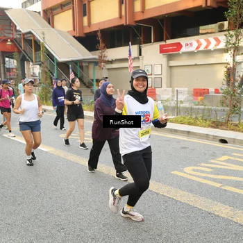 Runner Photo 4716757