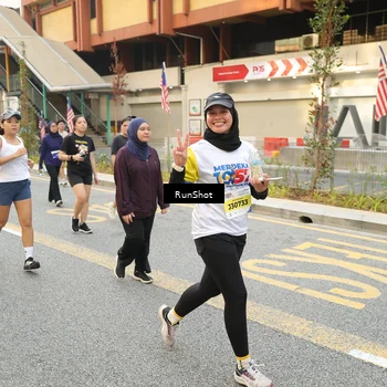 Runner Photo 4716812