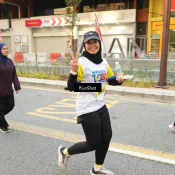 Runner Photo 4716872