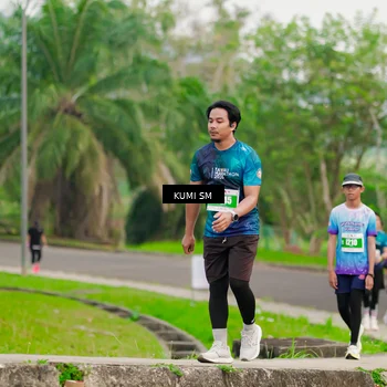 Runner Photo 4717100