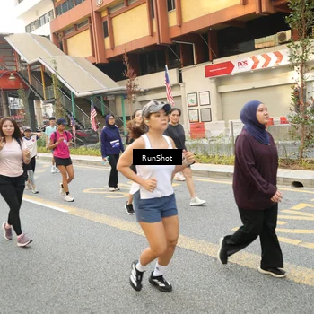 Runner Photo 4717125