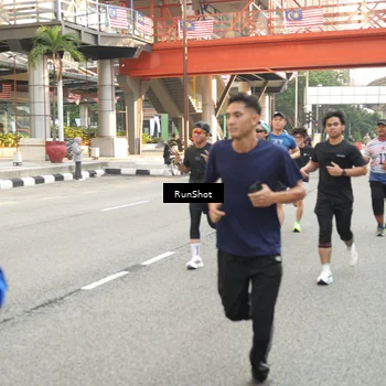 Runner Photo 4717272