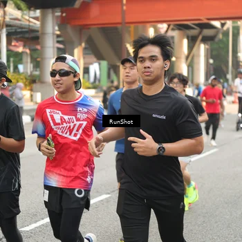 Runner Photo 4717336
