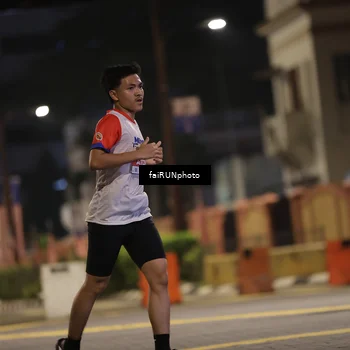 Runner Photo 4717347
