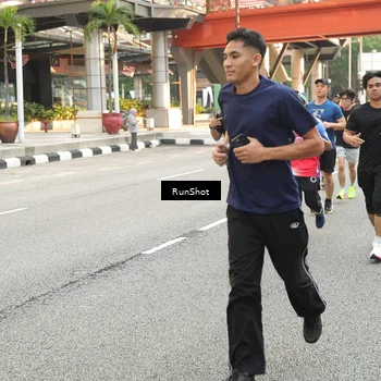 Runner Photo 4717370