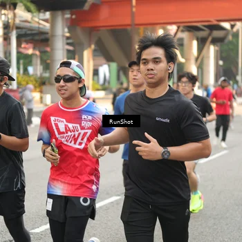 Runner Photo 4717381