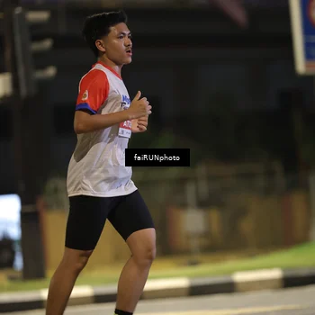 Runner Photo 4717393