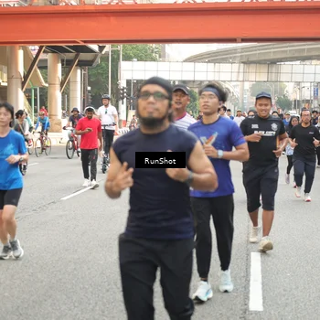 Runner Photo 4717420