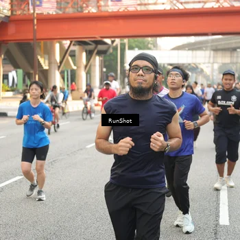 Runner Photo 4717430