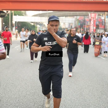 Runner Photo 4717624