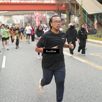 Runner Photo 4717693