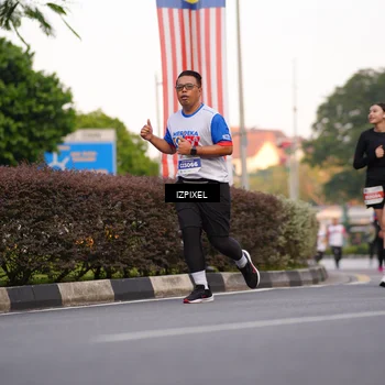 Runner Photo 4717915