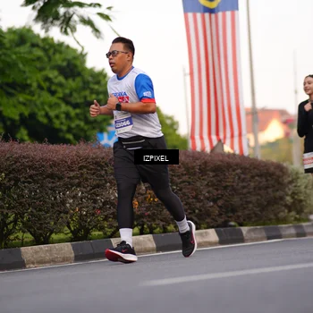 Runner Photo 4717943