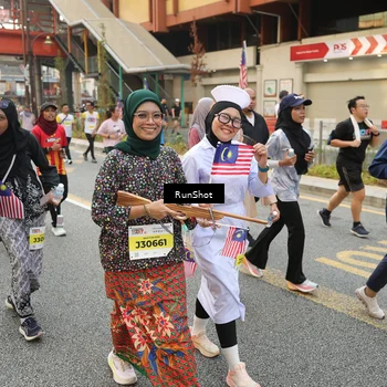 Runner Photo 4718102