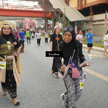 Runner Photo 4718171