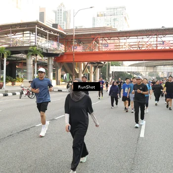 Runner Photo 4718374