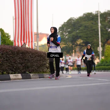 Runner Photo 4718377