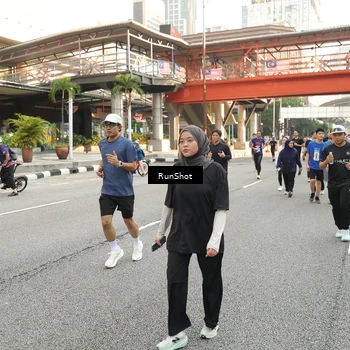 Runner Photo 4718403