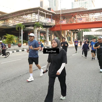 Runner Photo 4718438