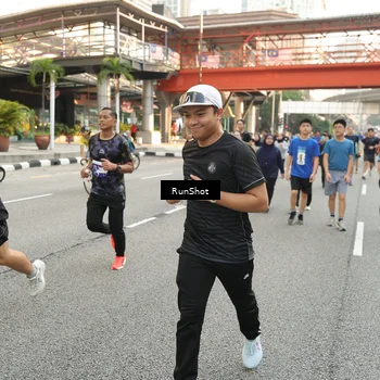 Runner Photo 4718511