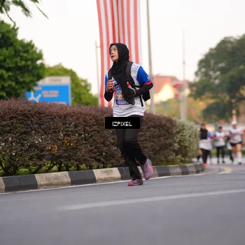 Runner Photo 4718512