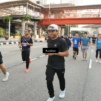 Runner Photo 4718576