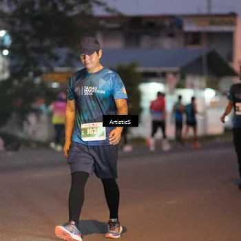 Runner Photo 4718629