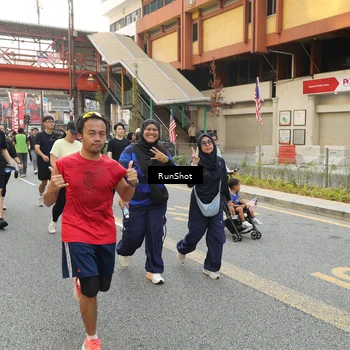 Runner Photo 4718635