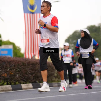 Runner Photo 4718640